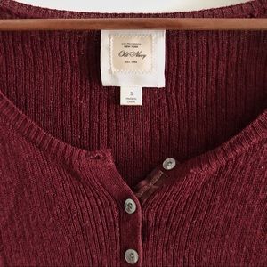 Old Navy burgundy sweater